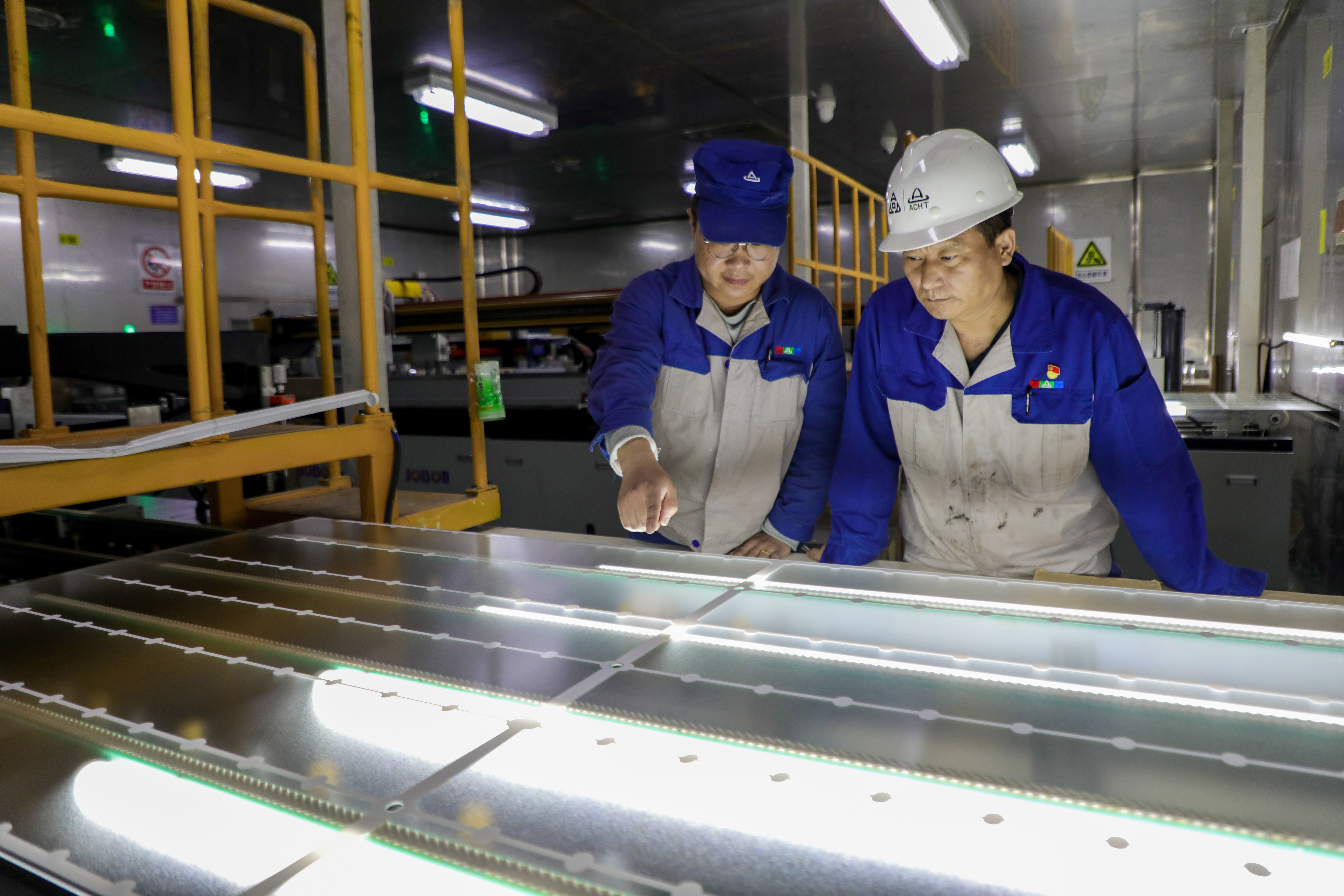 安陽市五一勞動獎章獲得者趙俊濤：采擷太陽之光，追求綠色事業